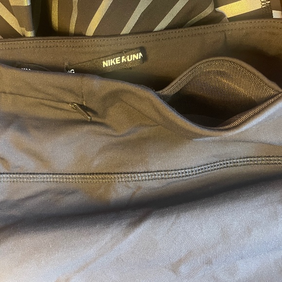 Brand New Women's NIKE Power Epic Lux Metallic Striped Dri-fit Stretch Leggings - Picture 7 of 16